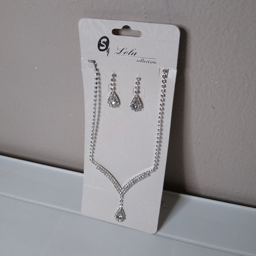 Lola Collection Necklace And Earring Set